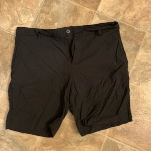 Outlier shorts
